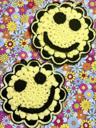 Vintage crocheted happy smiley - vintage,