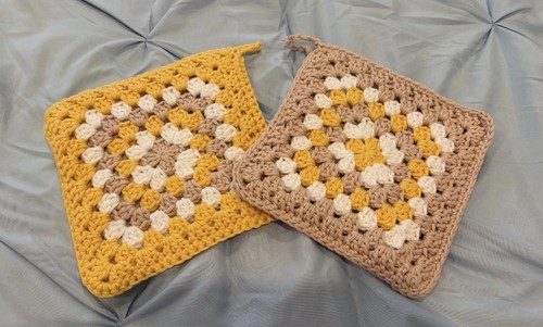 Crochet granny square - granny, pot