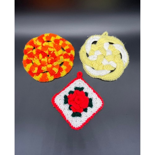 Vintage potholders crocheted - potholders,