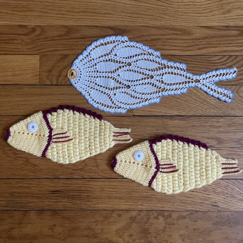 Vtg handmade fish knit crochet - handmade,